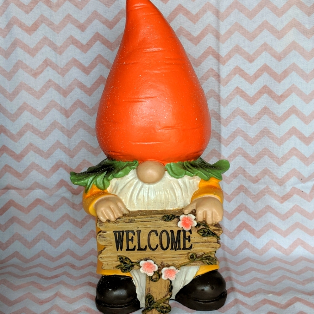 New - Welcome Spring Garden Gnome - 12 1/2"